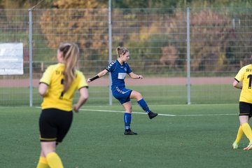 Bild 30 - F SSC Hagen Ahrensburg - SV Frisia 03 Risum-Lindholm : Ergebnis: 2:0